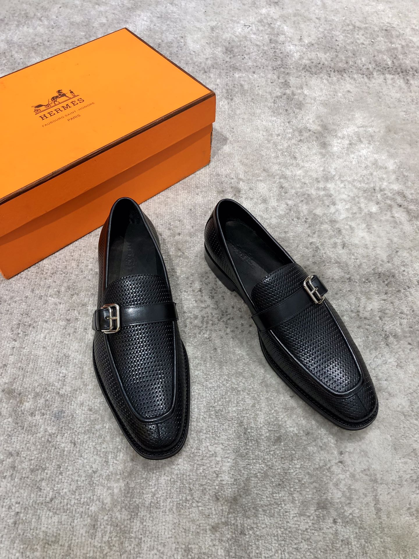 HERMES LOAFER