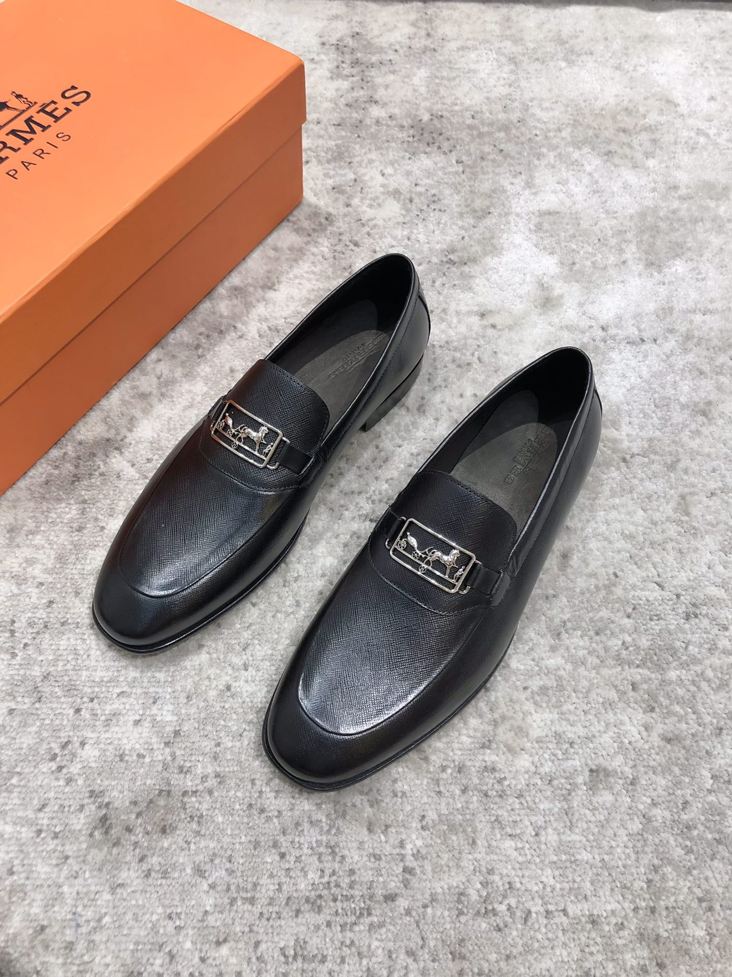 HERMES LOAFER