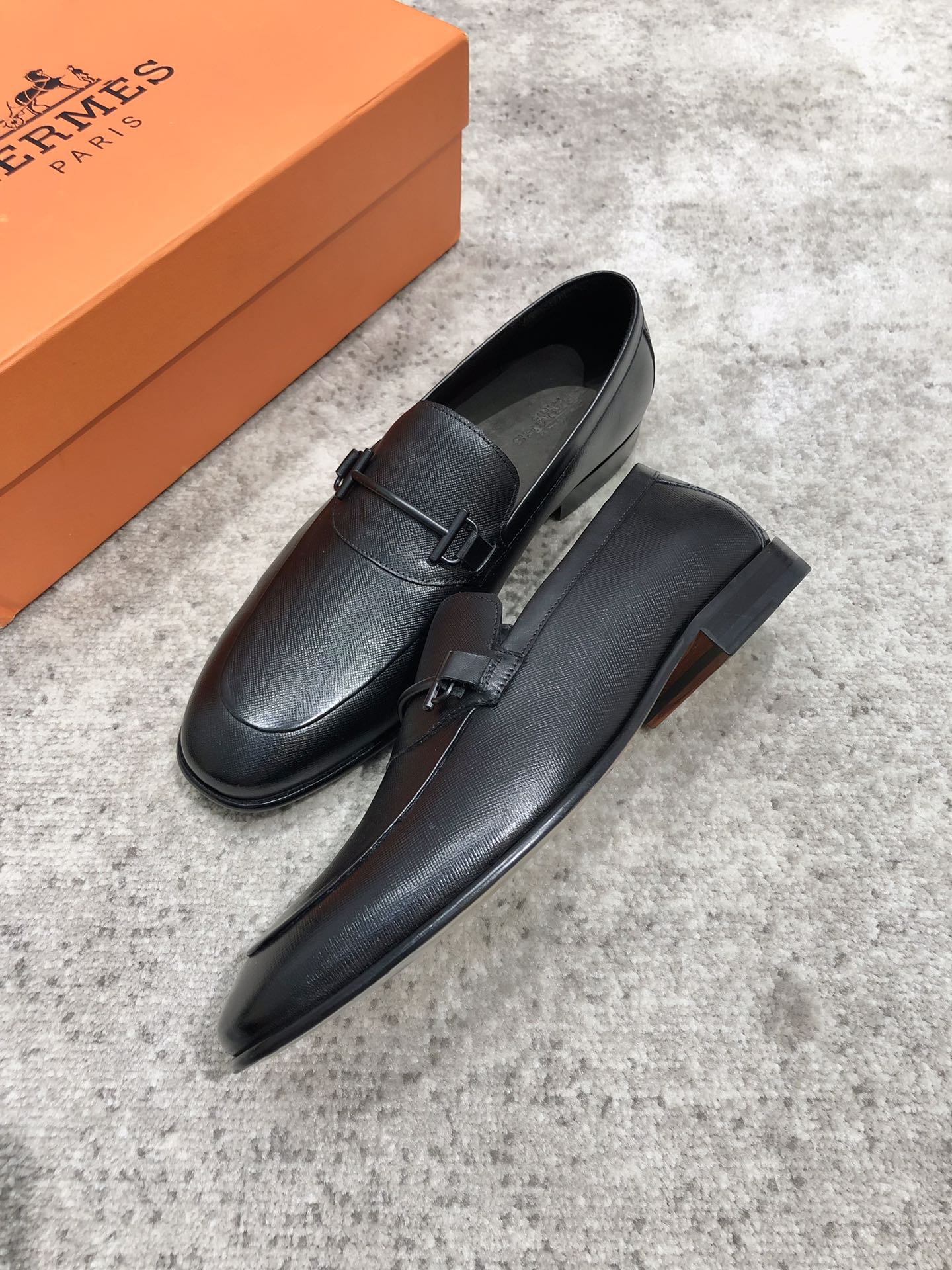HERMES LOAFER