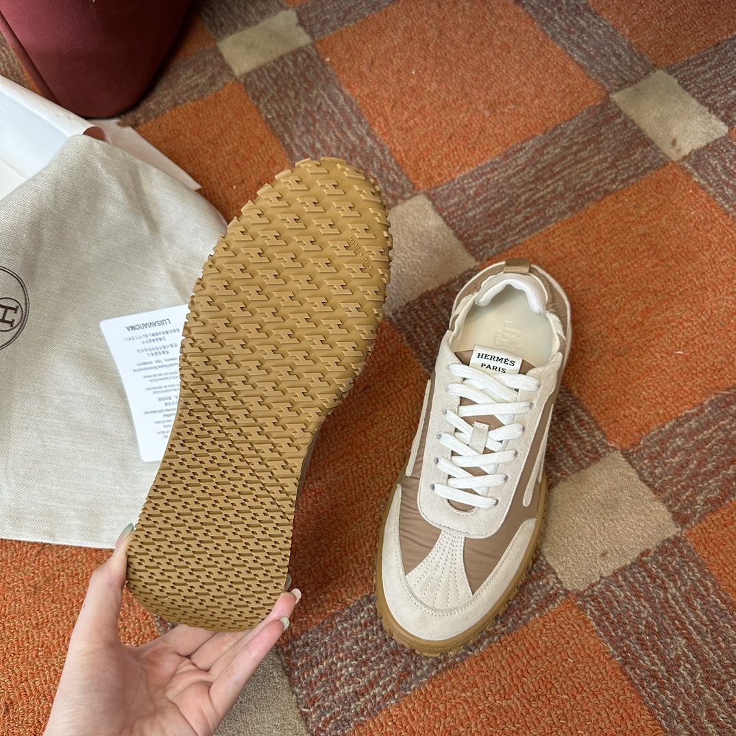 HERMES SNEAKER