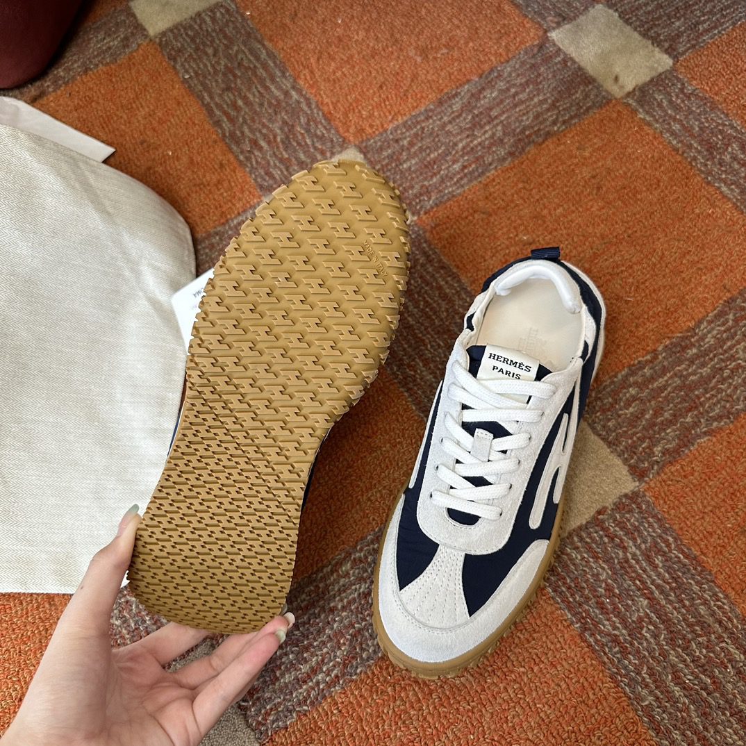 HERMES SNEAKER
