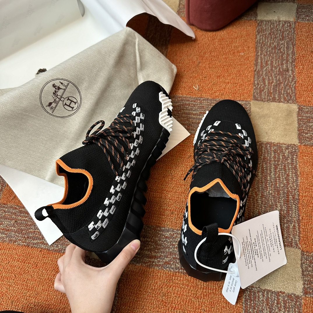 HERMES SNEAKER