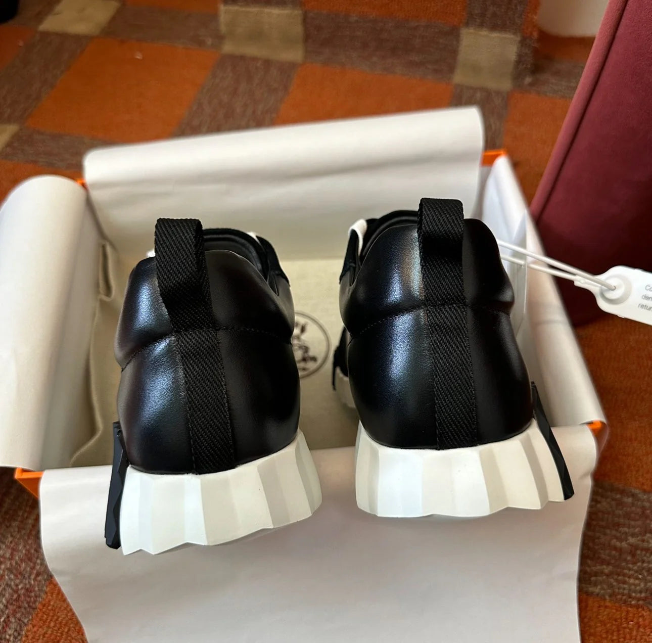 HERMES SNEAKER