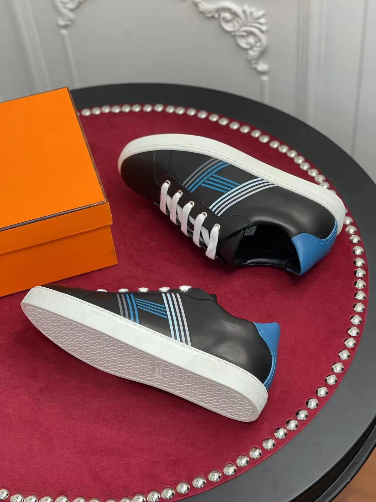 HERMES SNEAKER