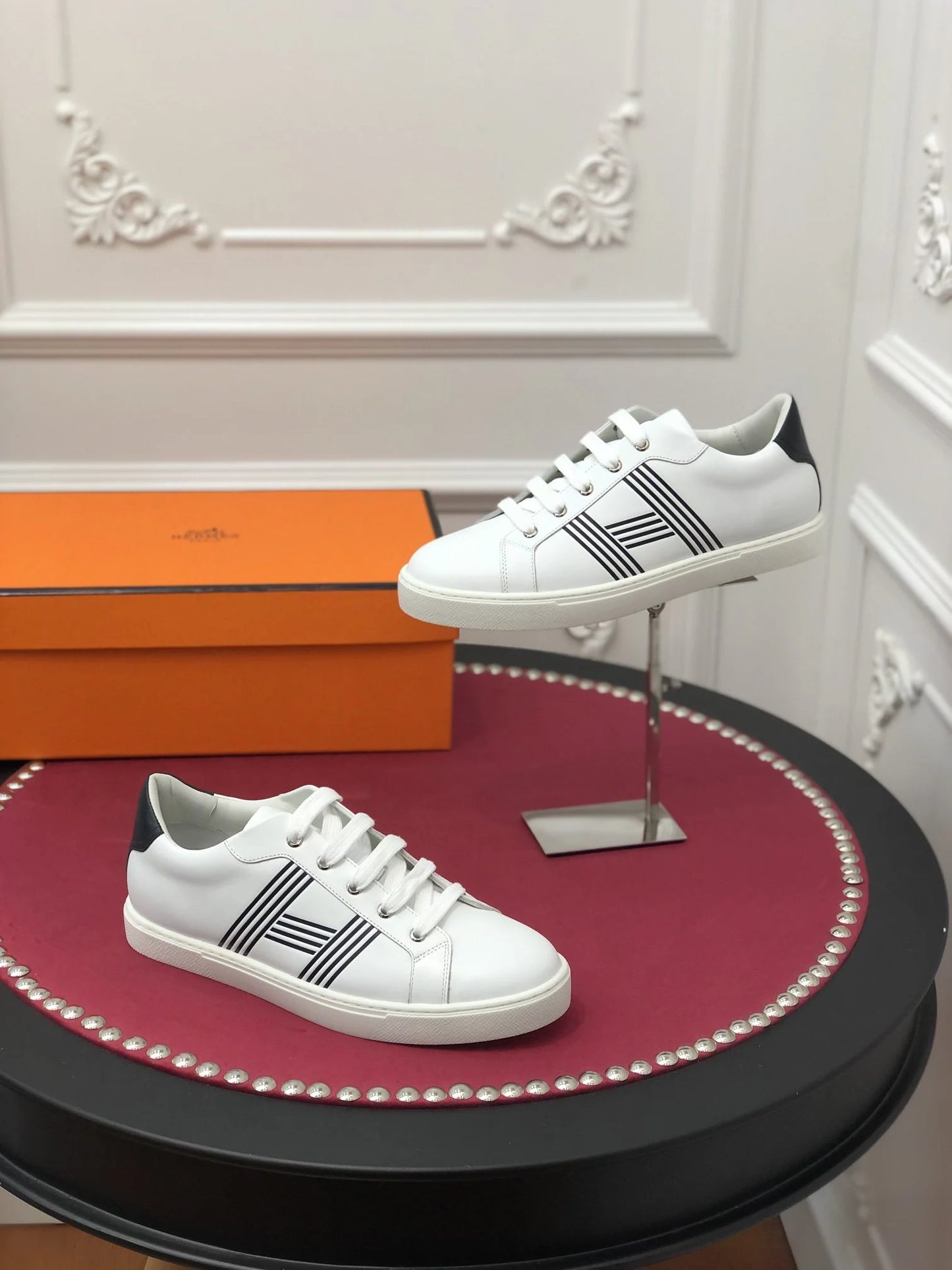 HERMES SNEAKER