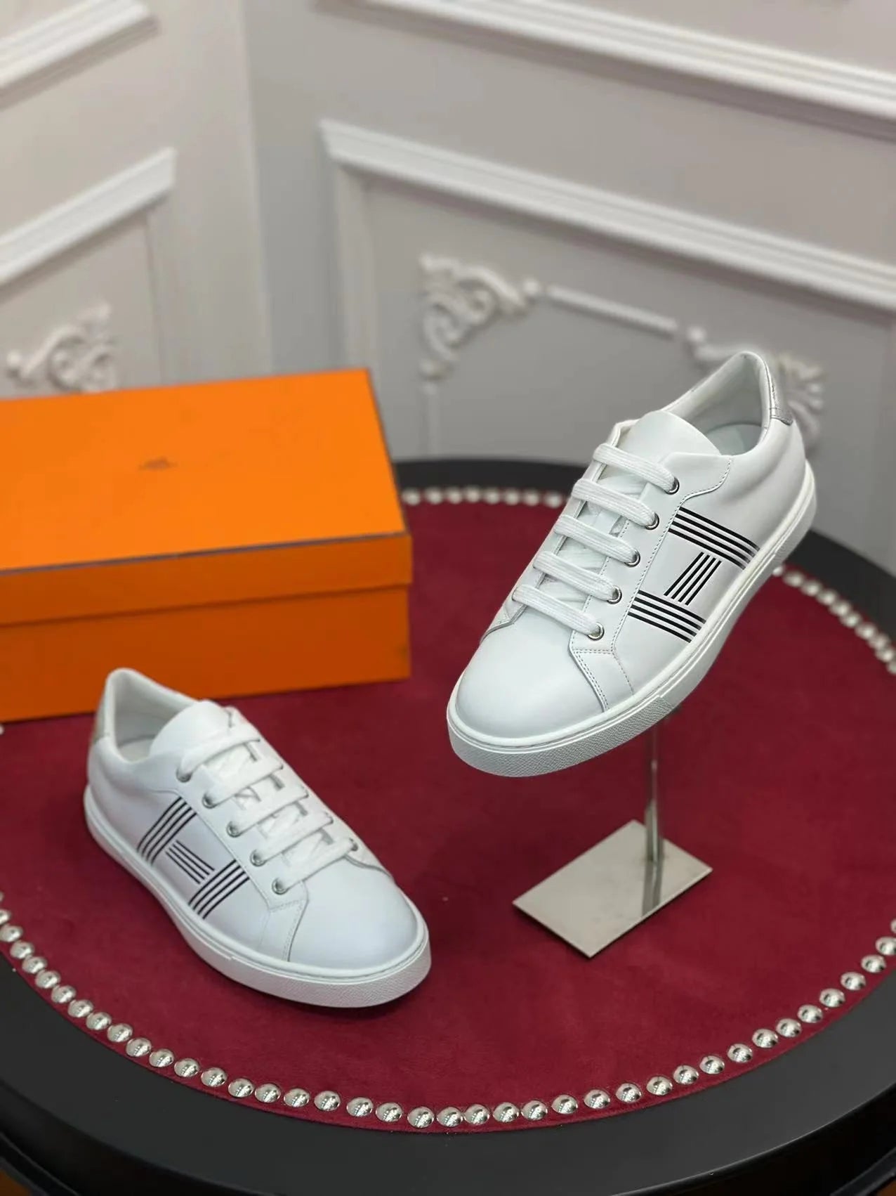 HERMES SNEAKER
