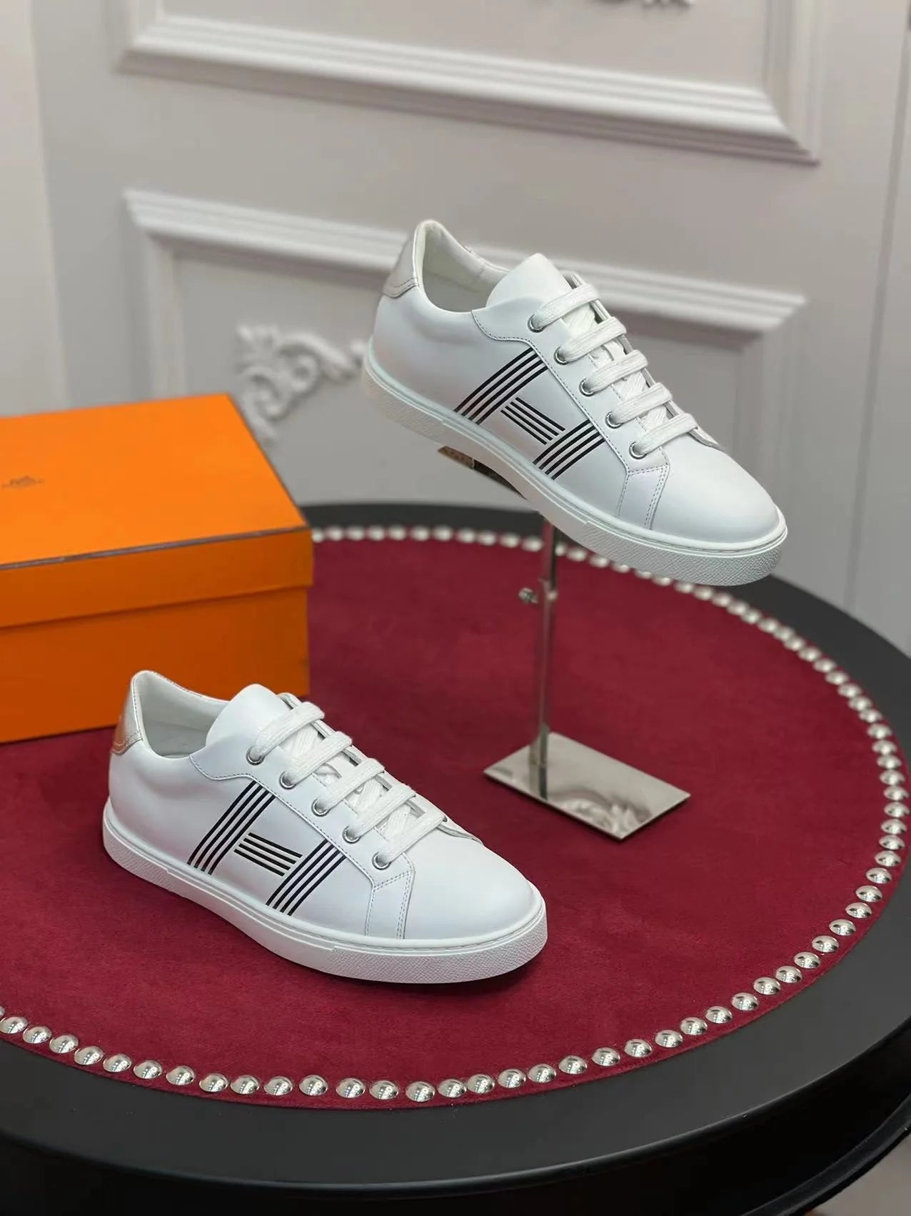 HERMES SNEAKER