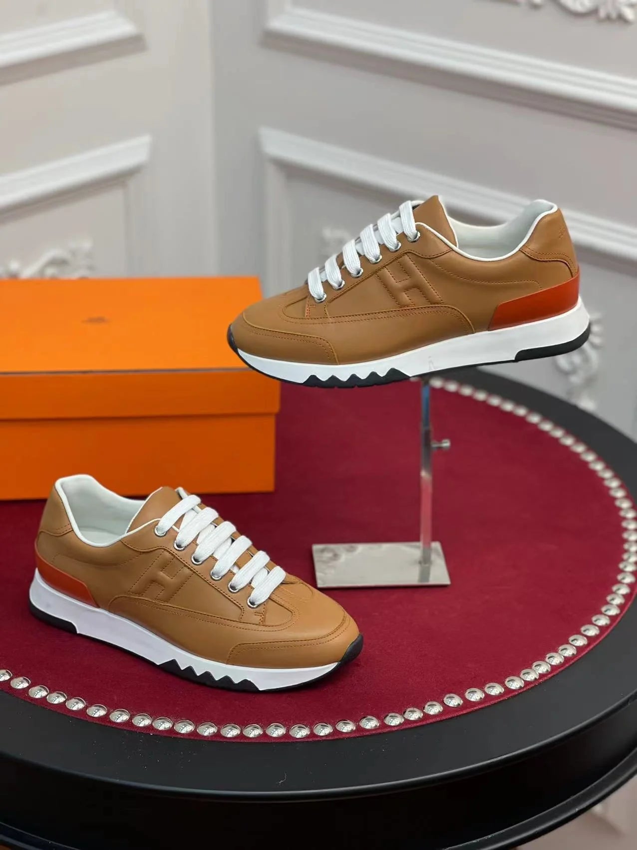 HERMES SNEAKER