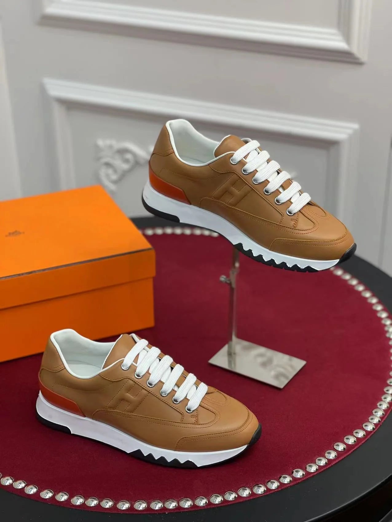 HERMES SNEAKER