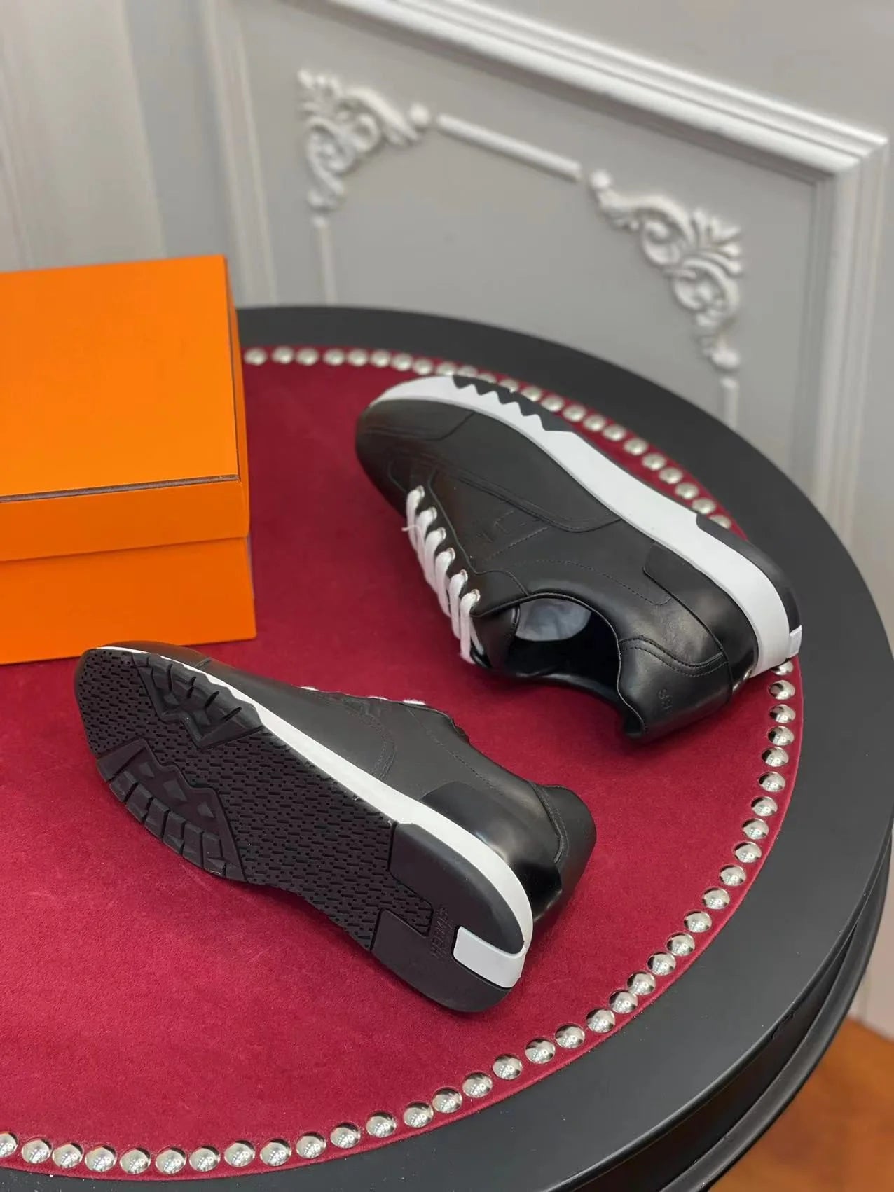HERMES SNEAKER