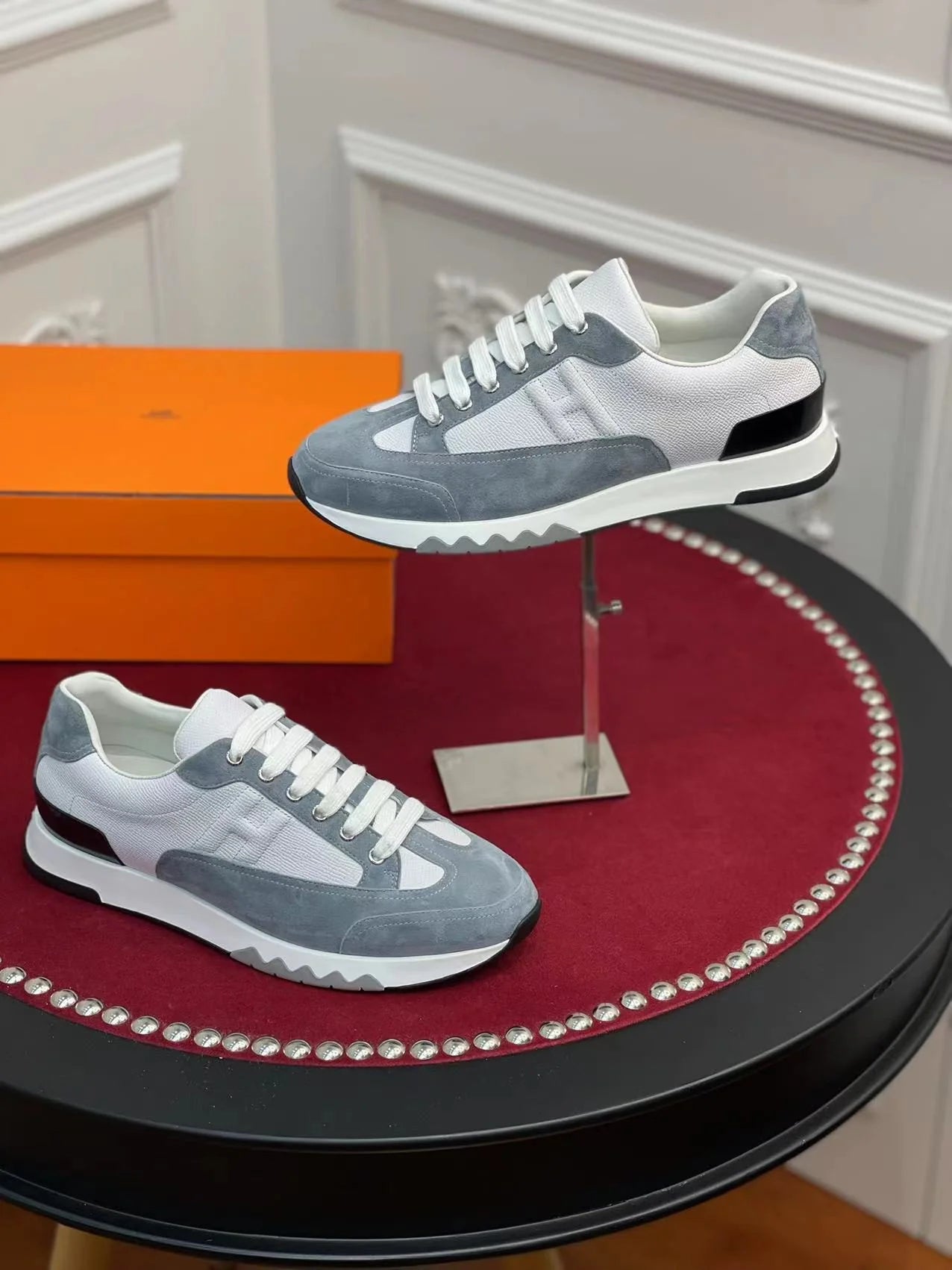 HERMES SNEAKER