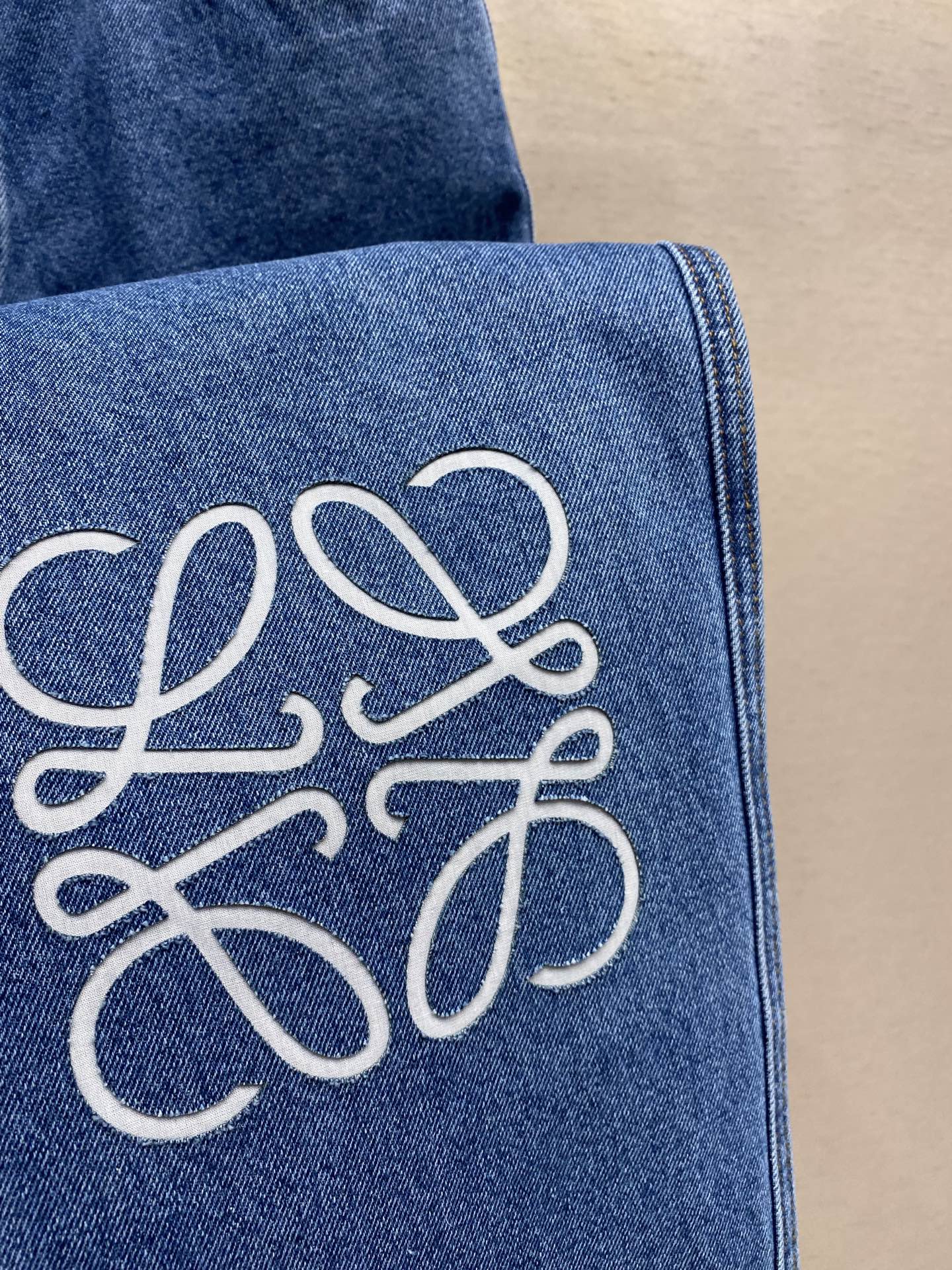 LOEWE JEANS