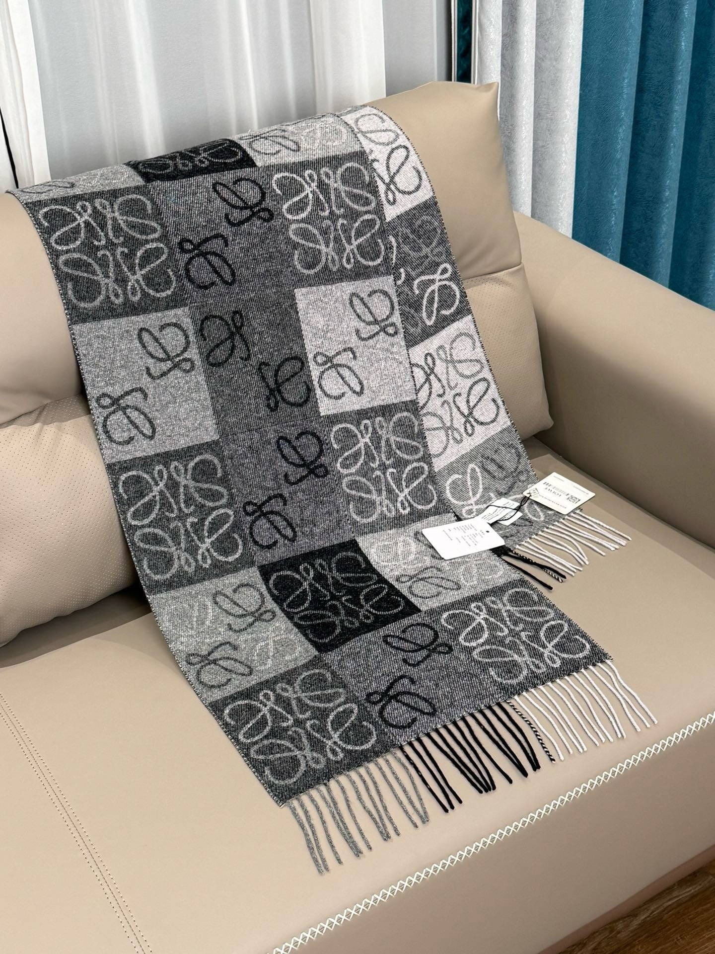 LOEWE SCARF