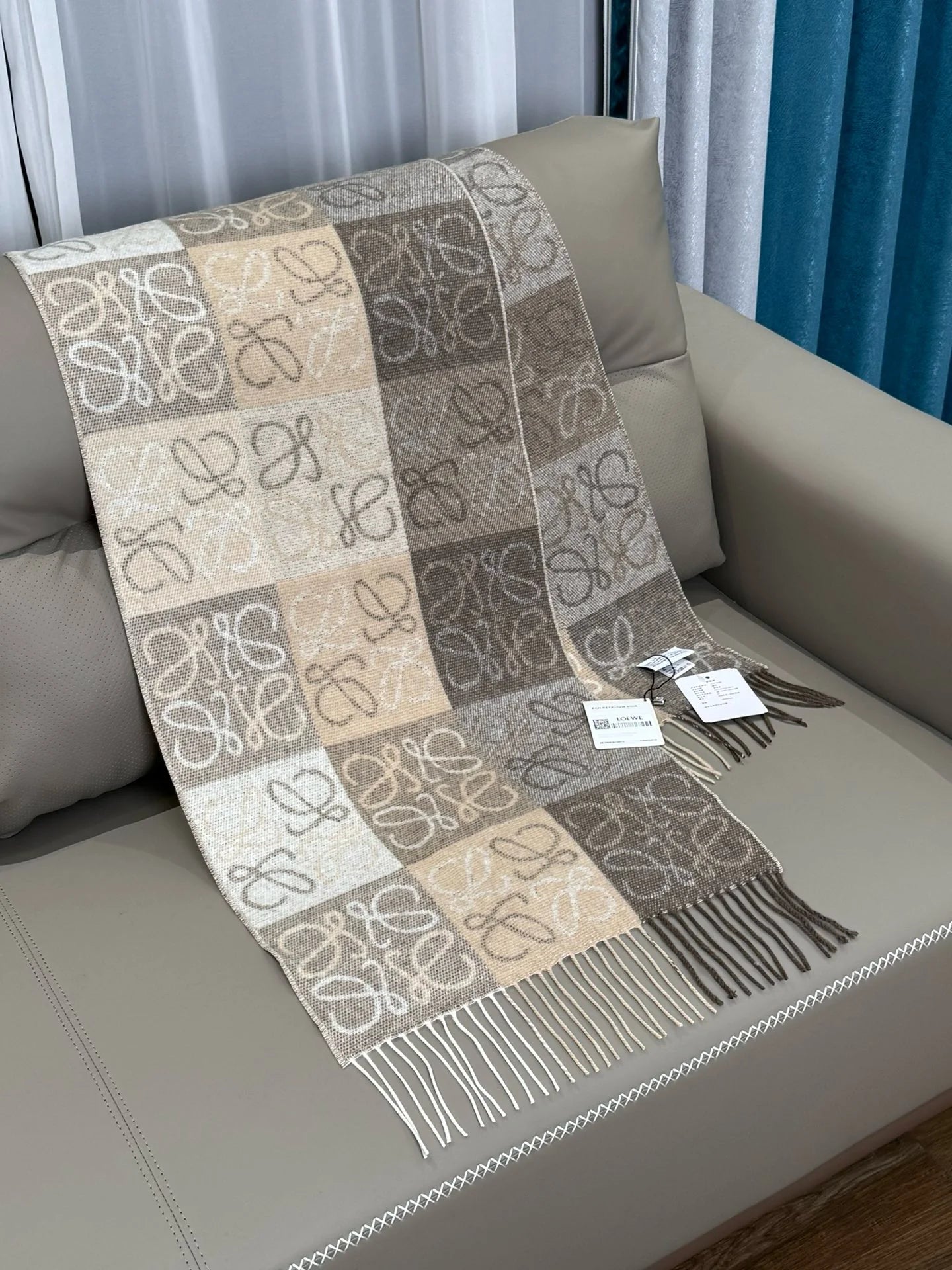 LOEWE SCARF