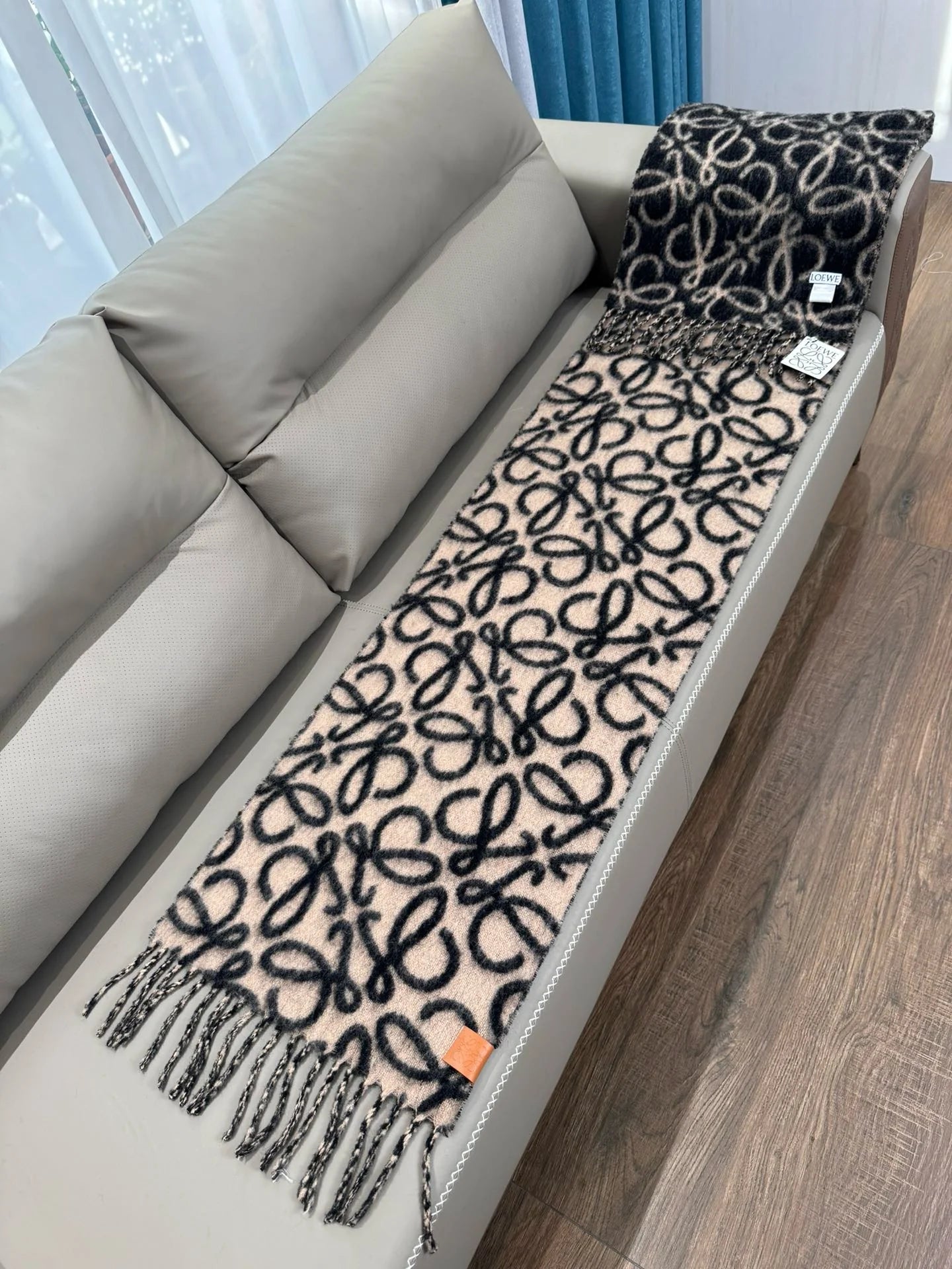 LOEWE SCARF