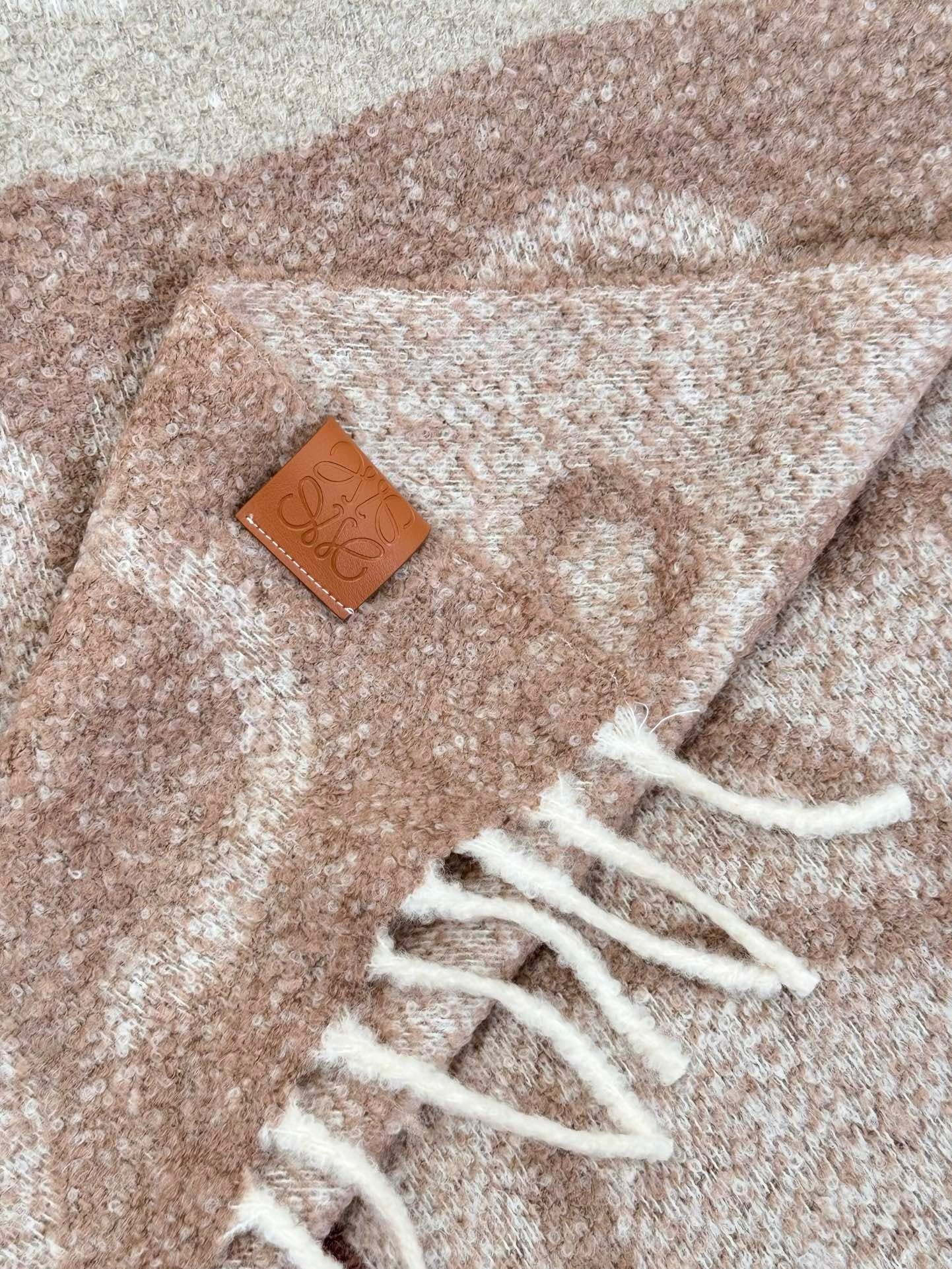 LOEWE SCARF