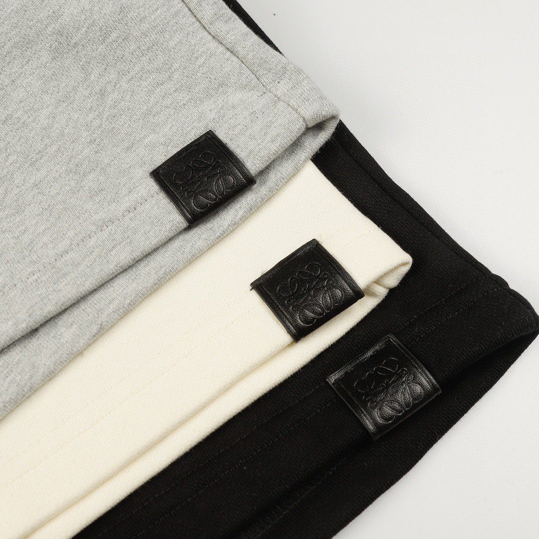LOEWE SHORTS
