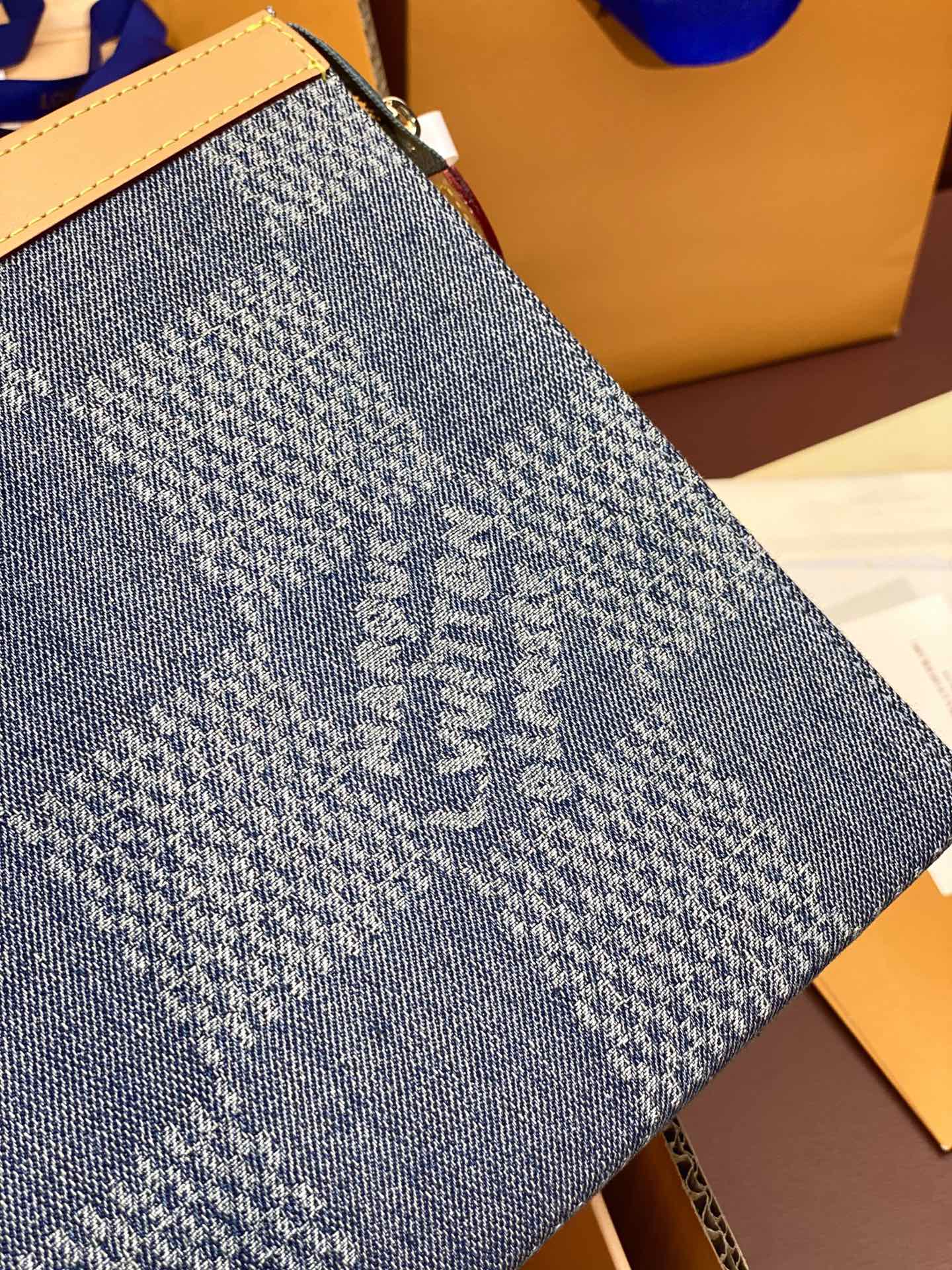 LV BAG
