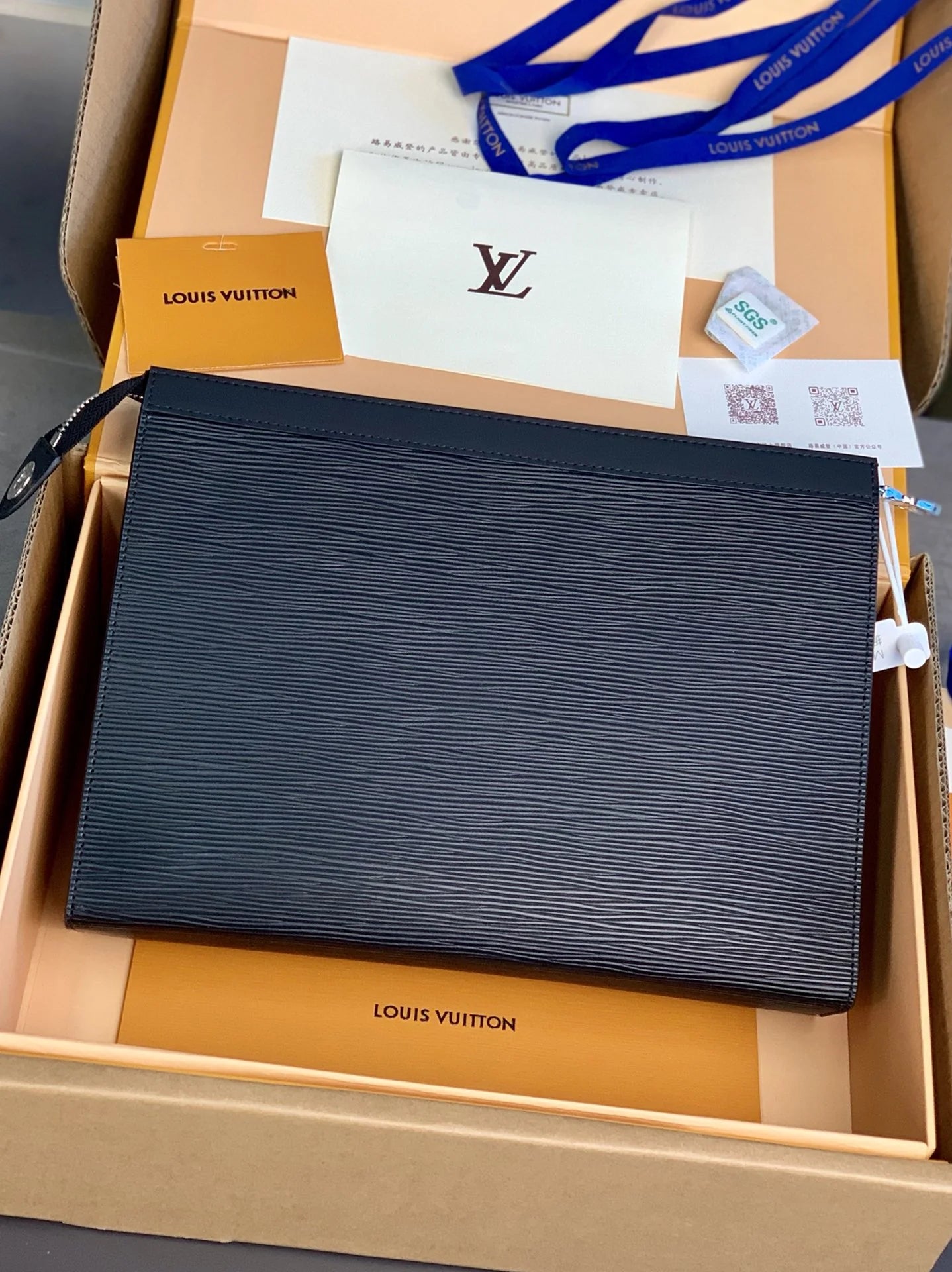 LV BAG