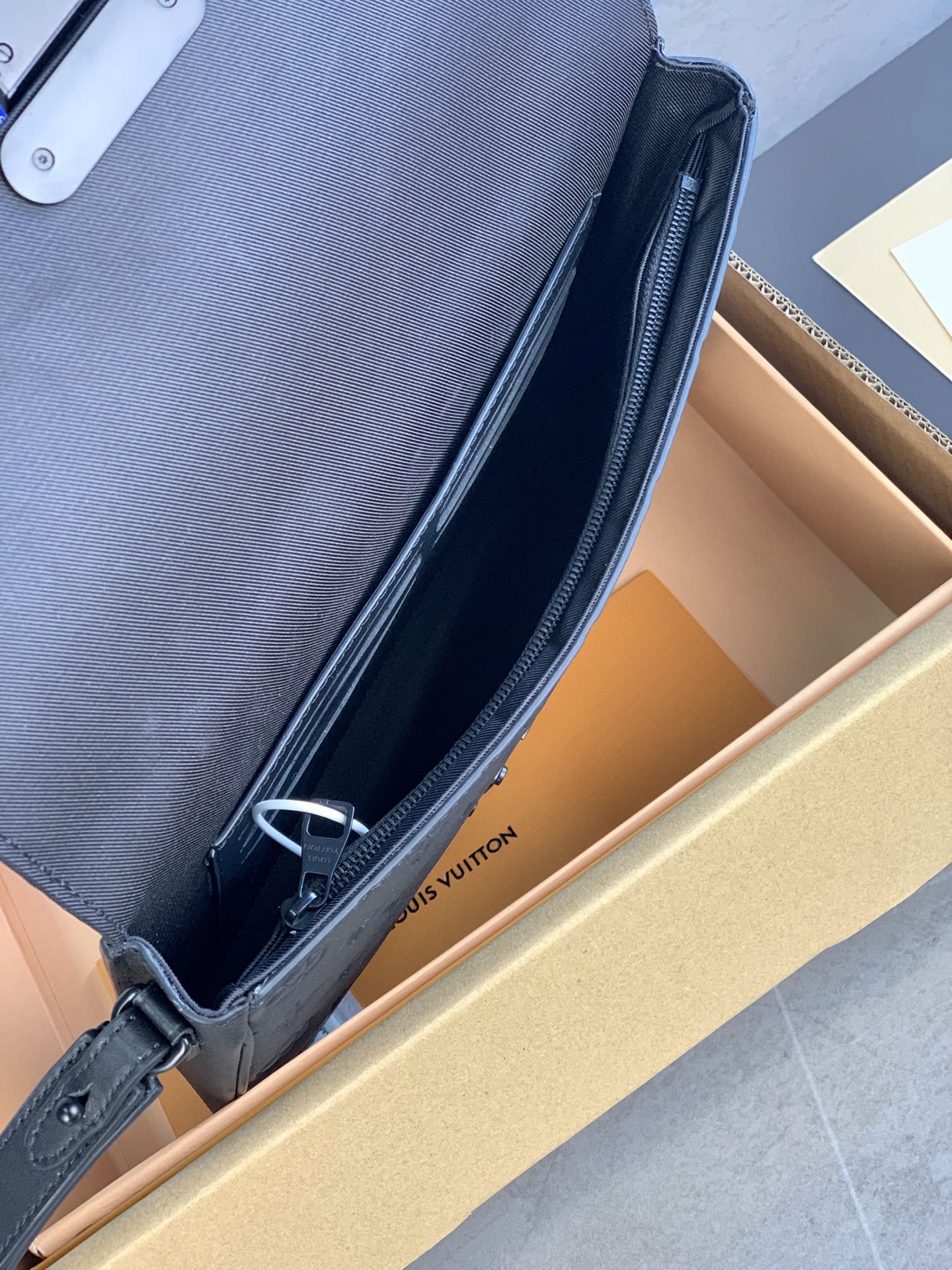 LV BAG