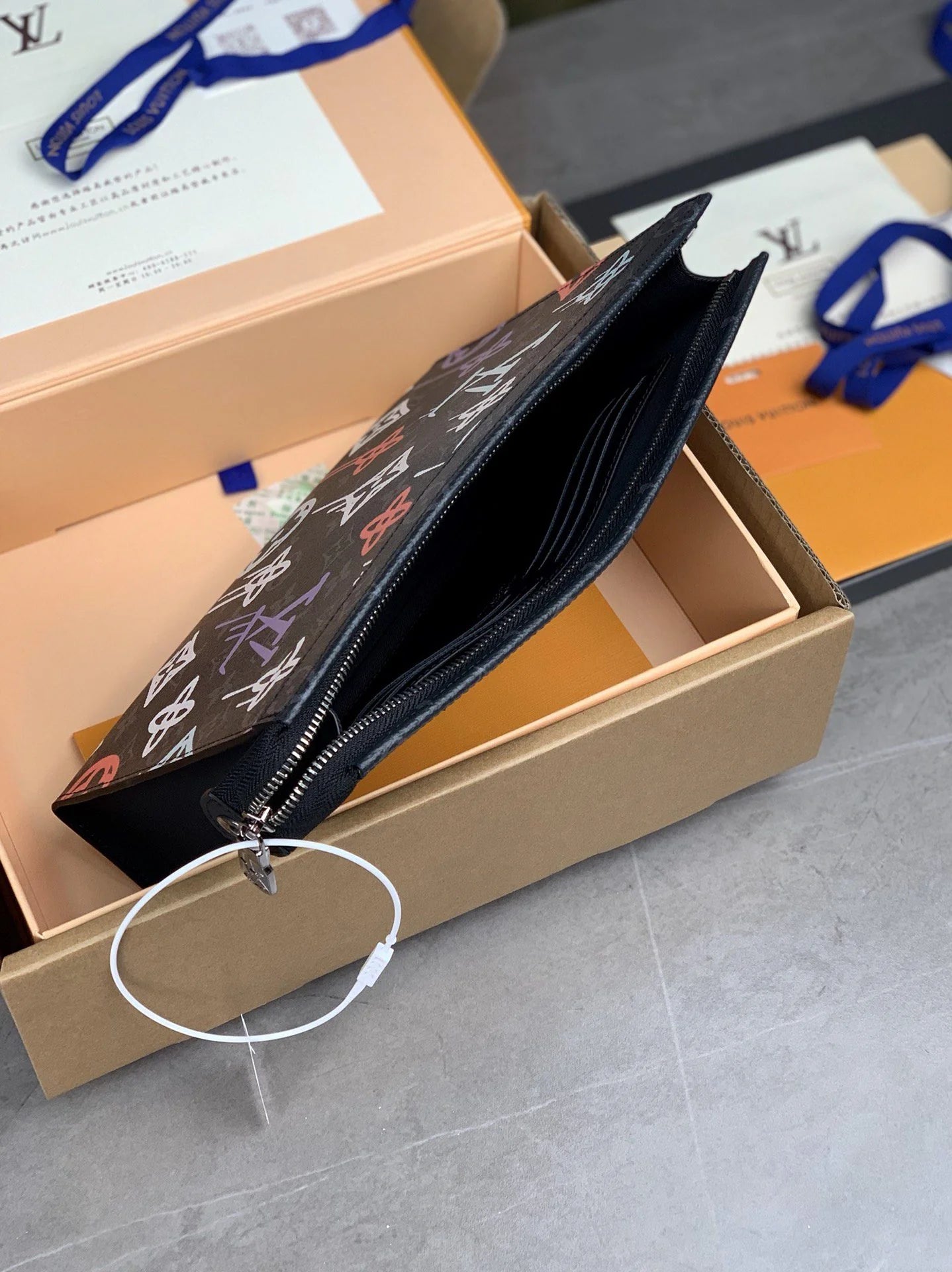 LV BAG