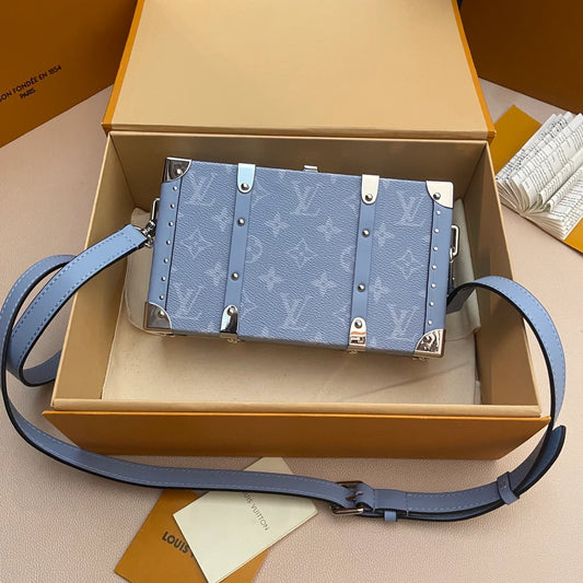 LV BAG M