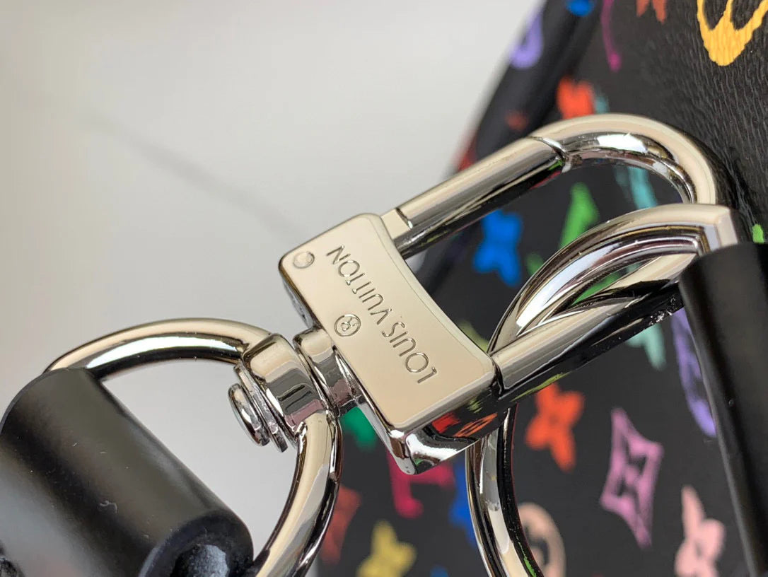 LV BAG M