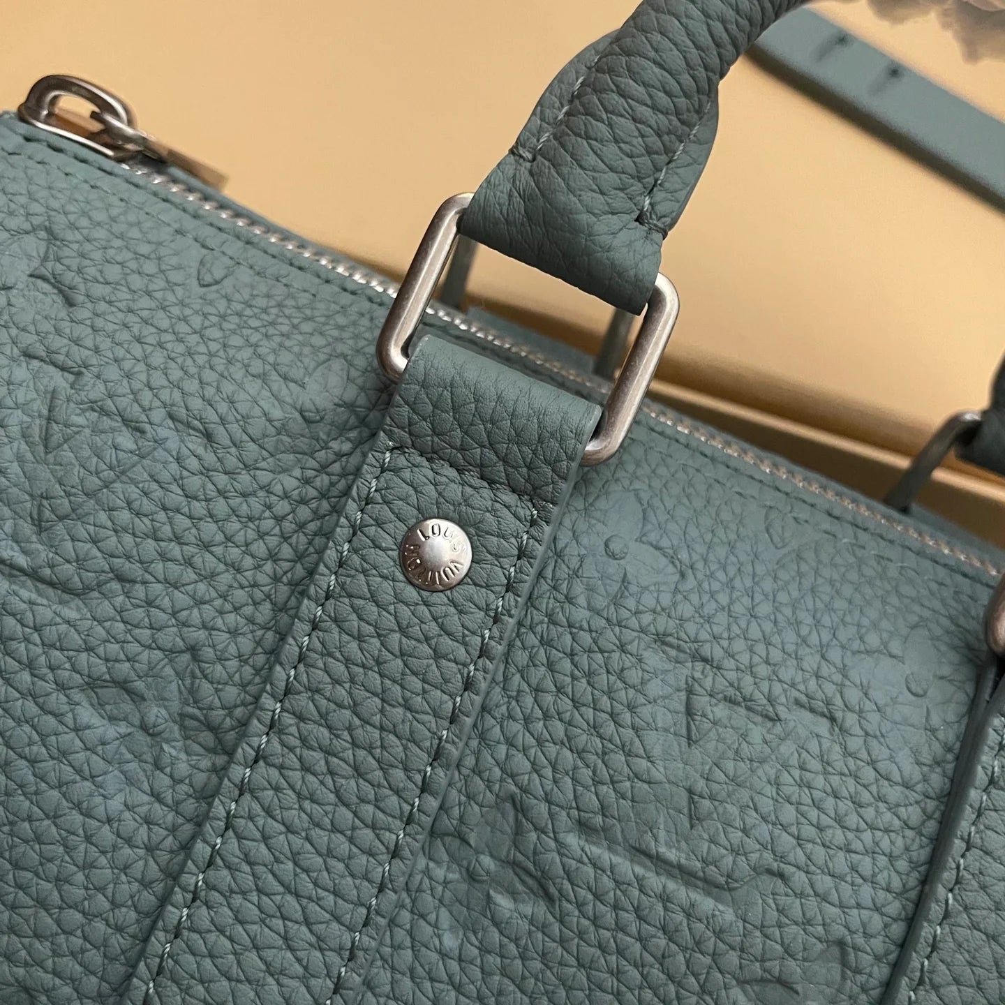 LV BAG M