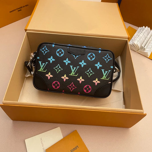 LV BAG M