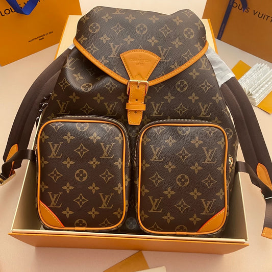 LV BAG M