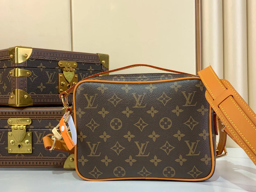 LV BAG M14016