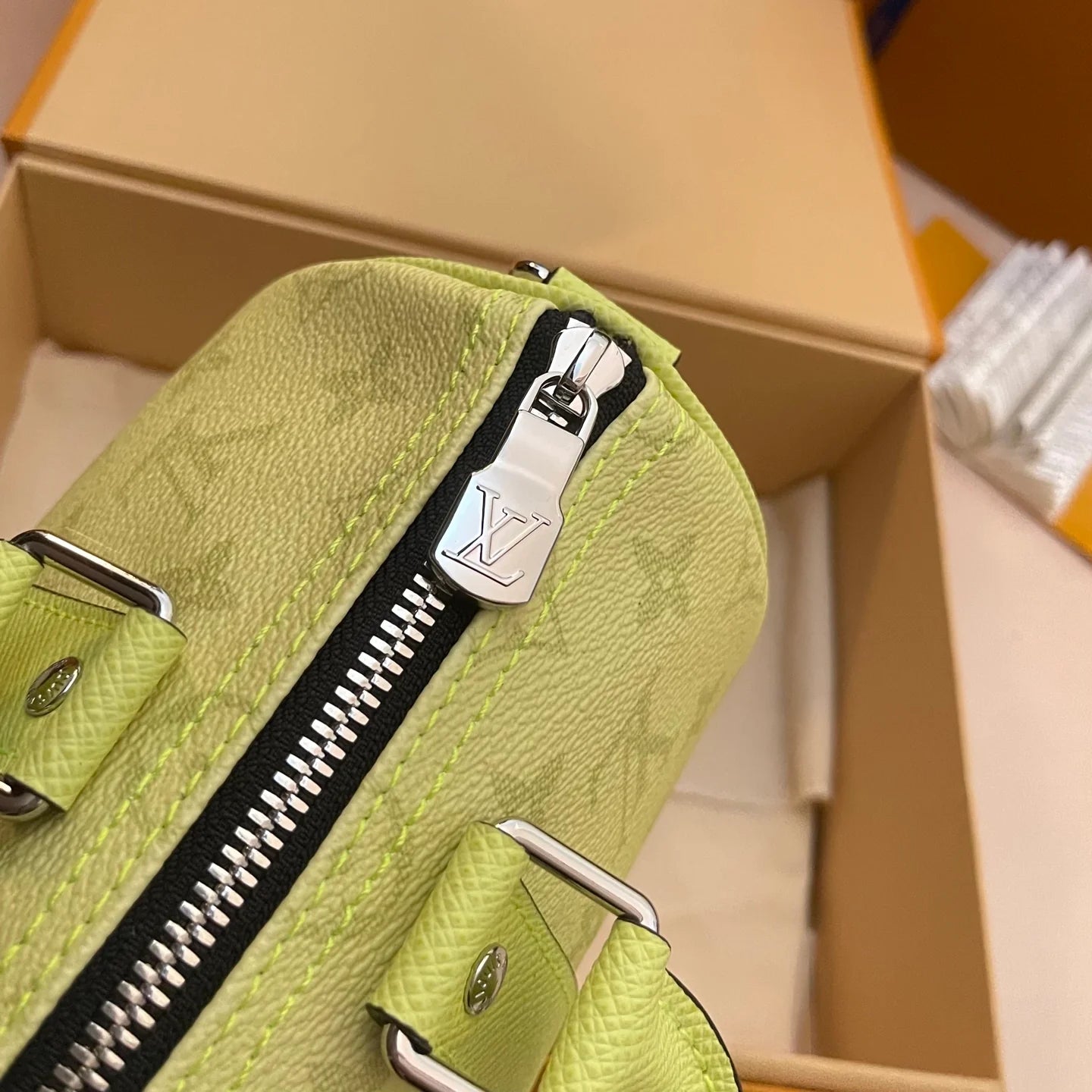 LV BAG M14078