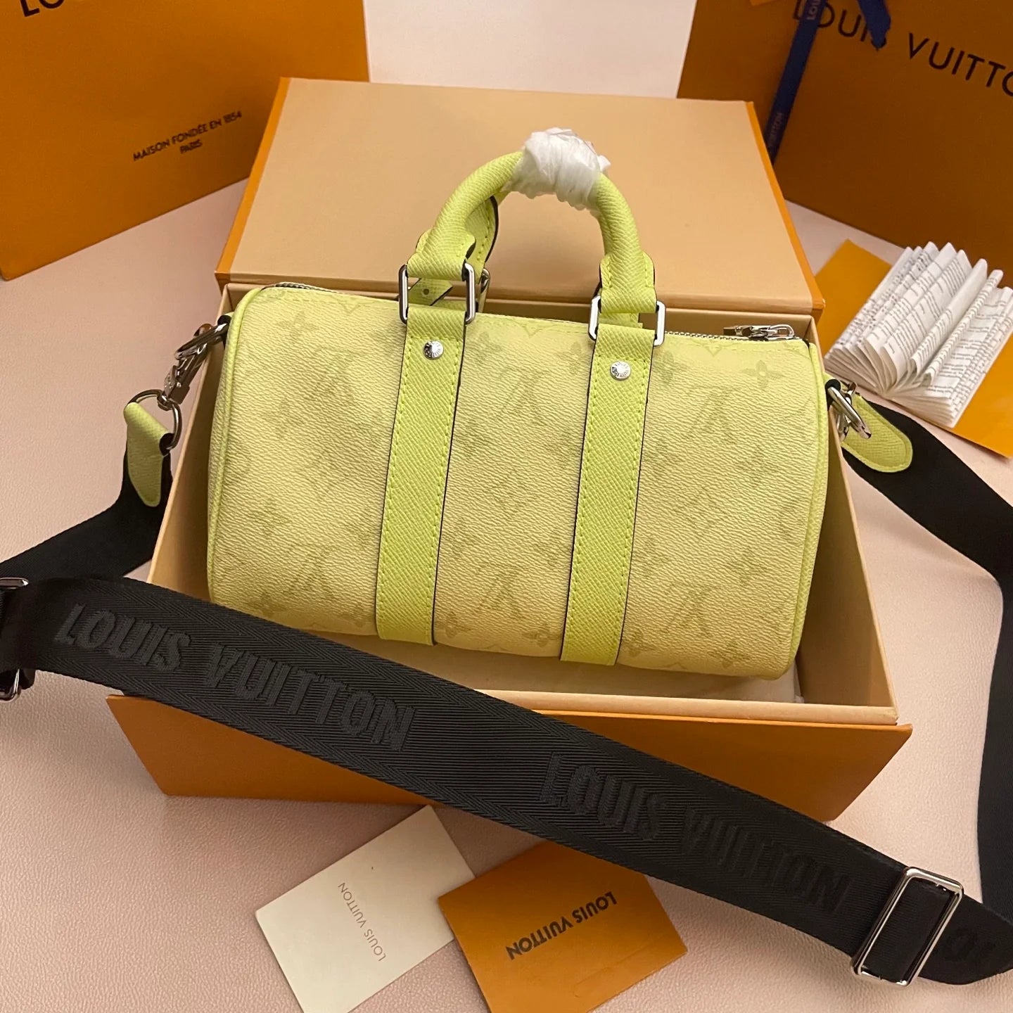 LV BAG M14078