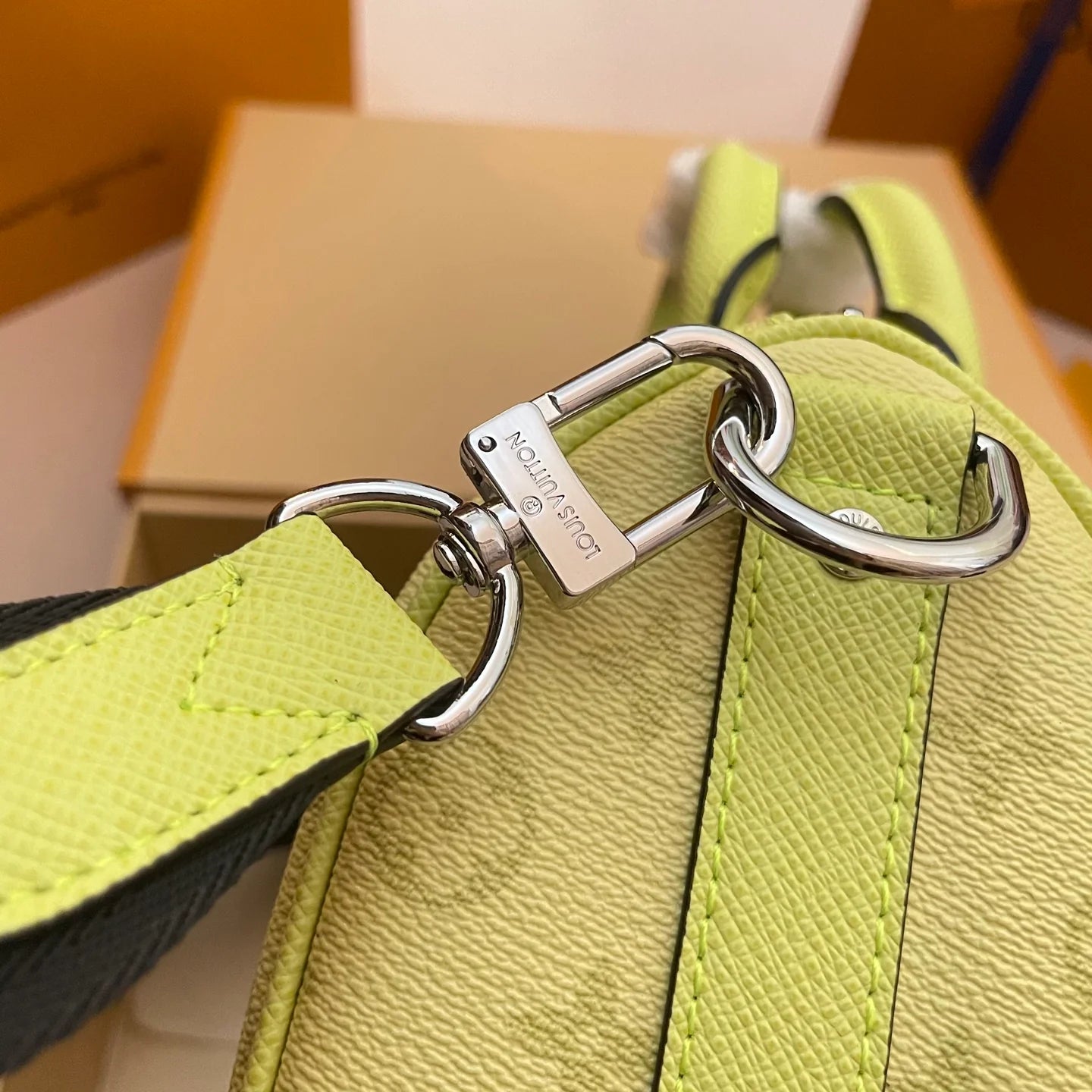 LV BAG M14078