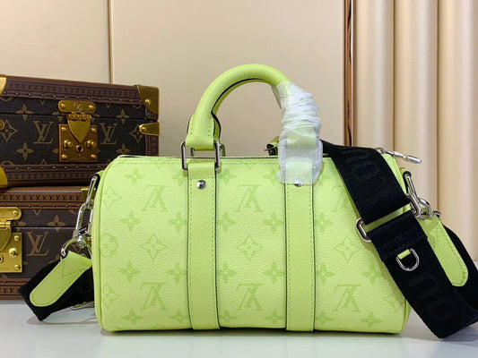 LV BAG M