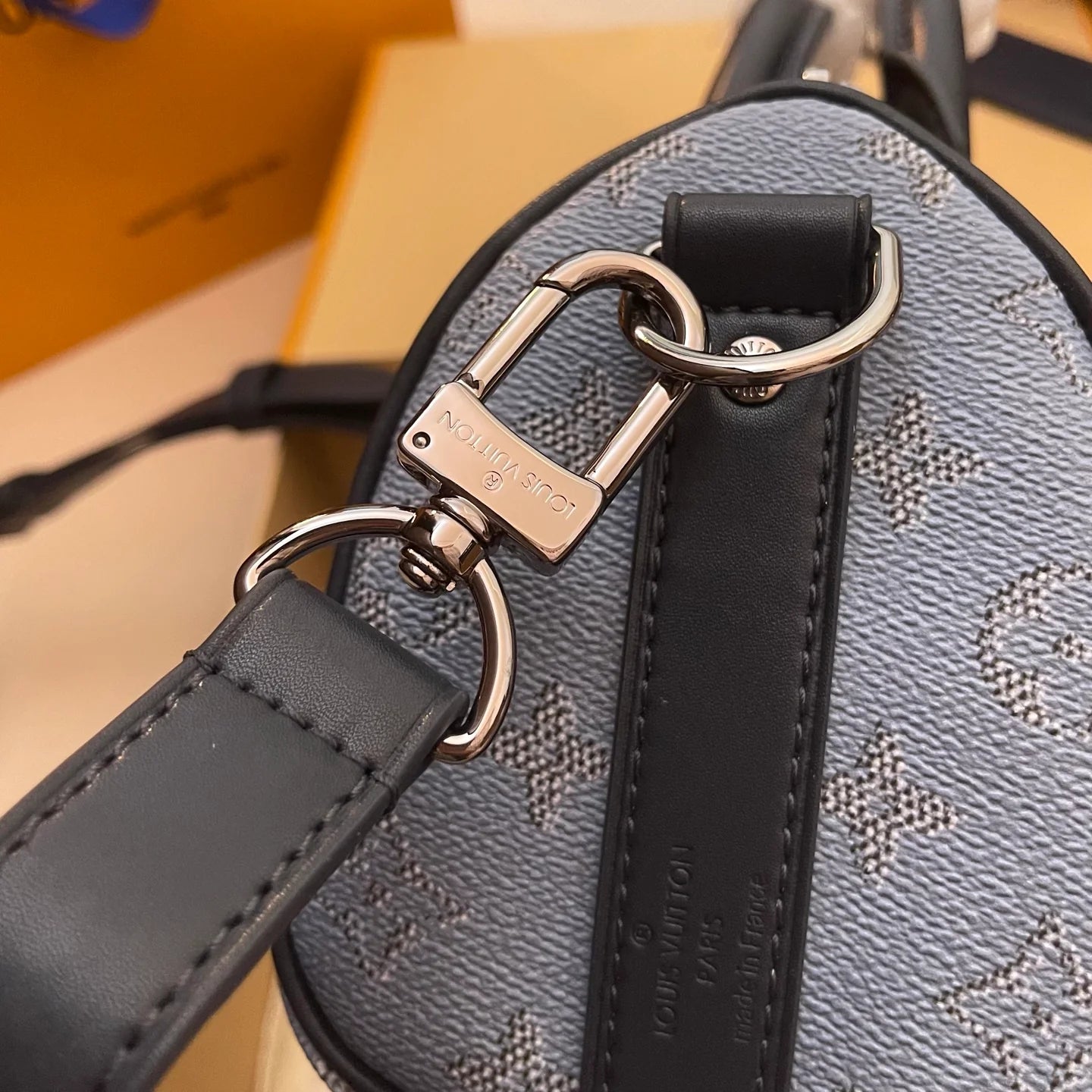 LV BAG M