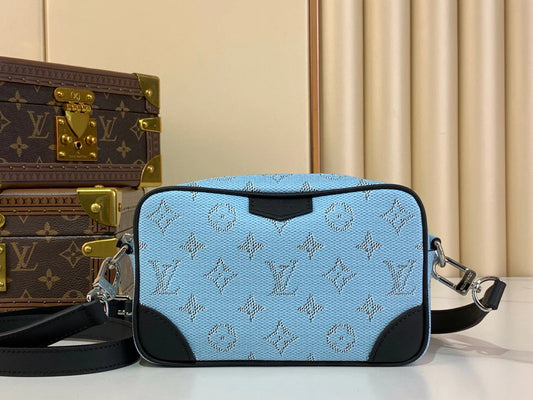 LV BAG M