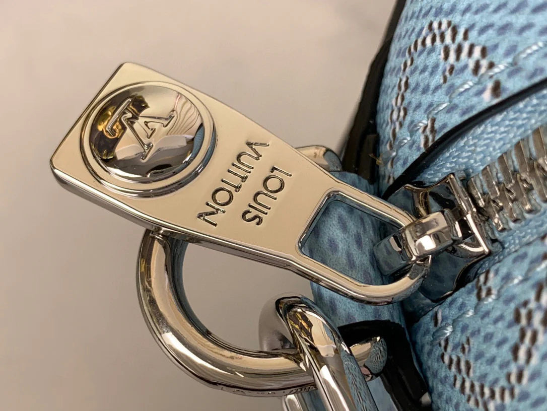 LV BAG M