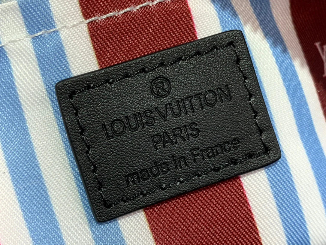 LV BAG M
