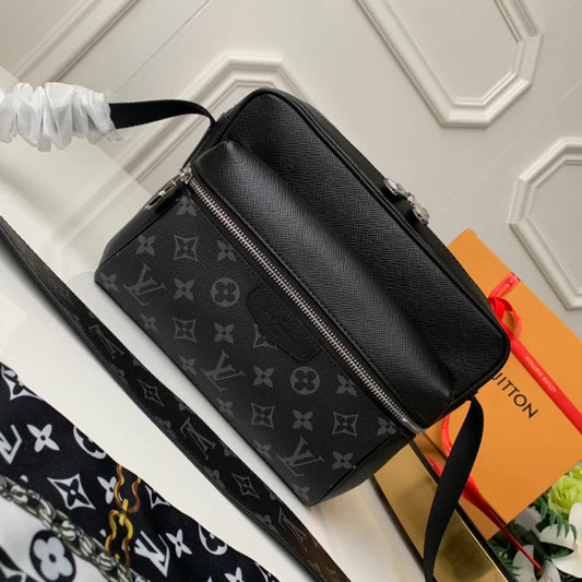 LV BAG M
