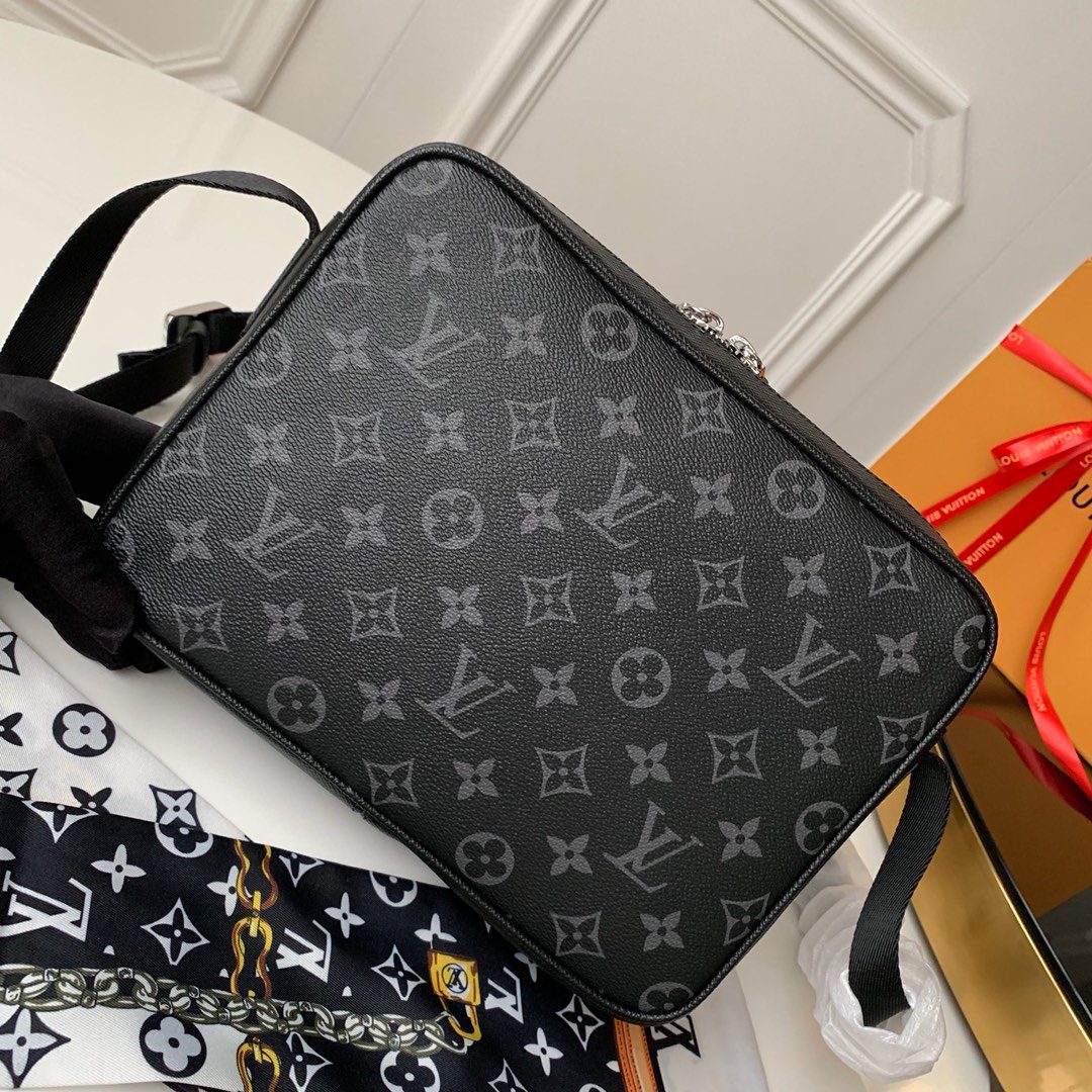 LV BAG M