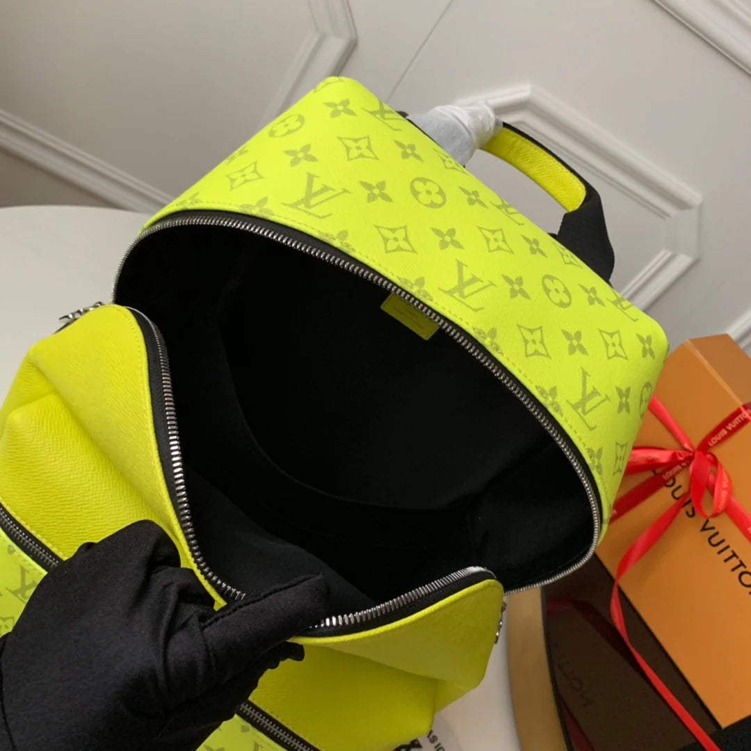 LV BAG M