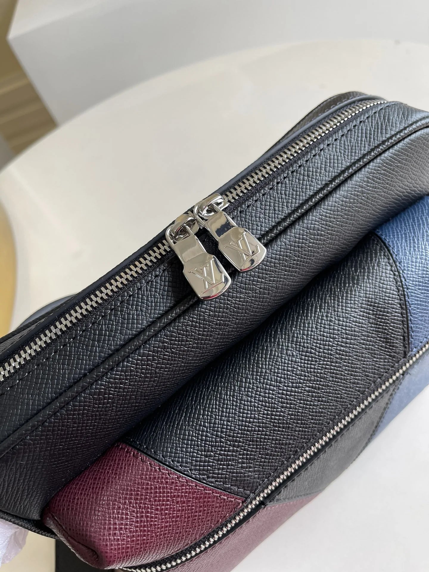 LV BAG M