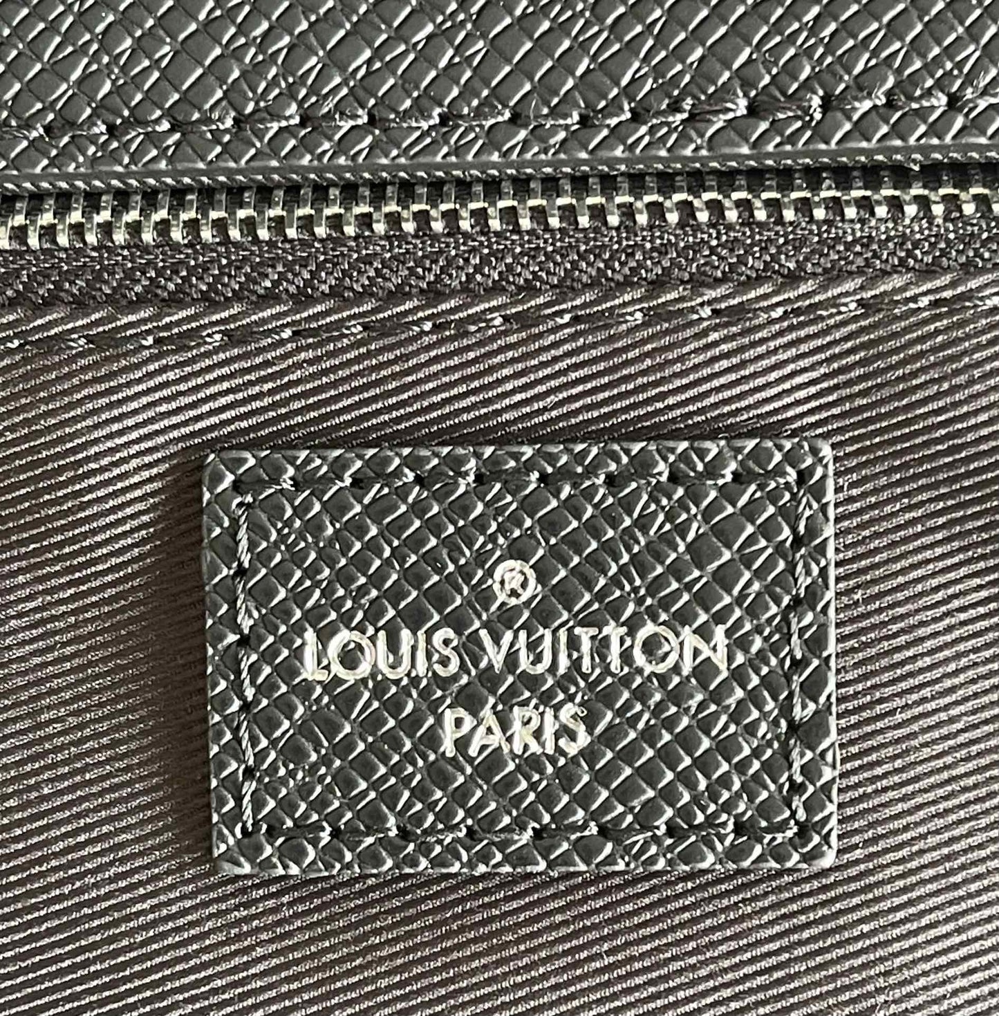 LV BAG M