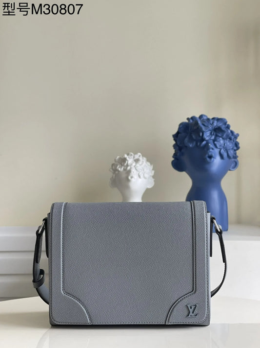 LV BAG M30807