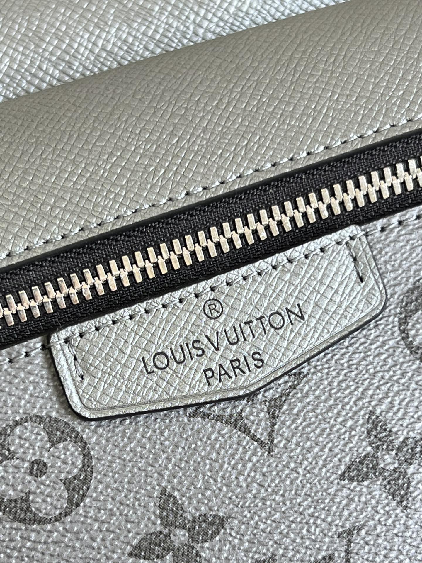 LV BAG M