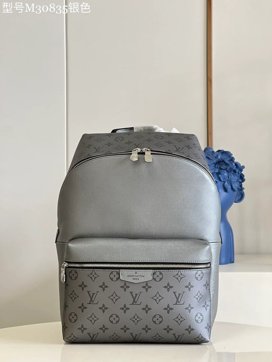 LV BAG M