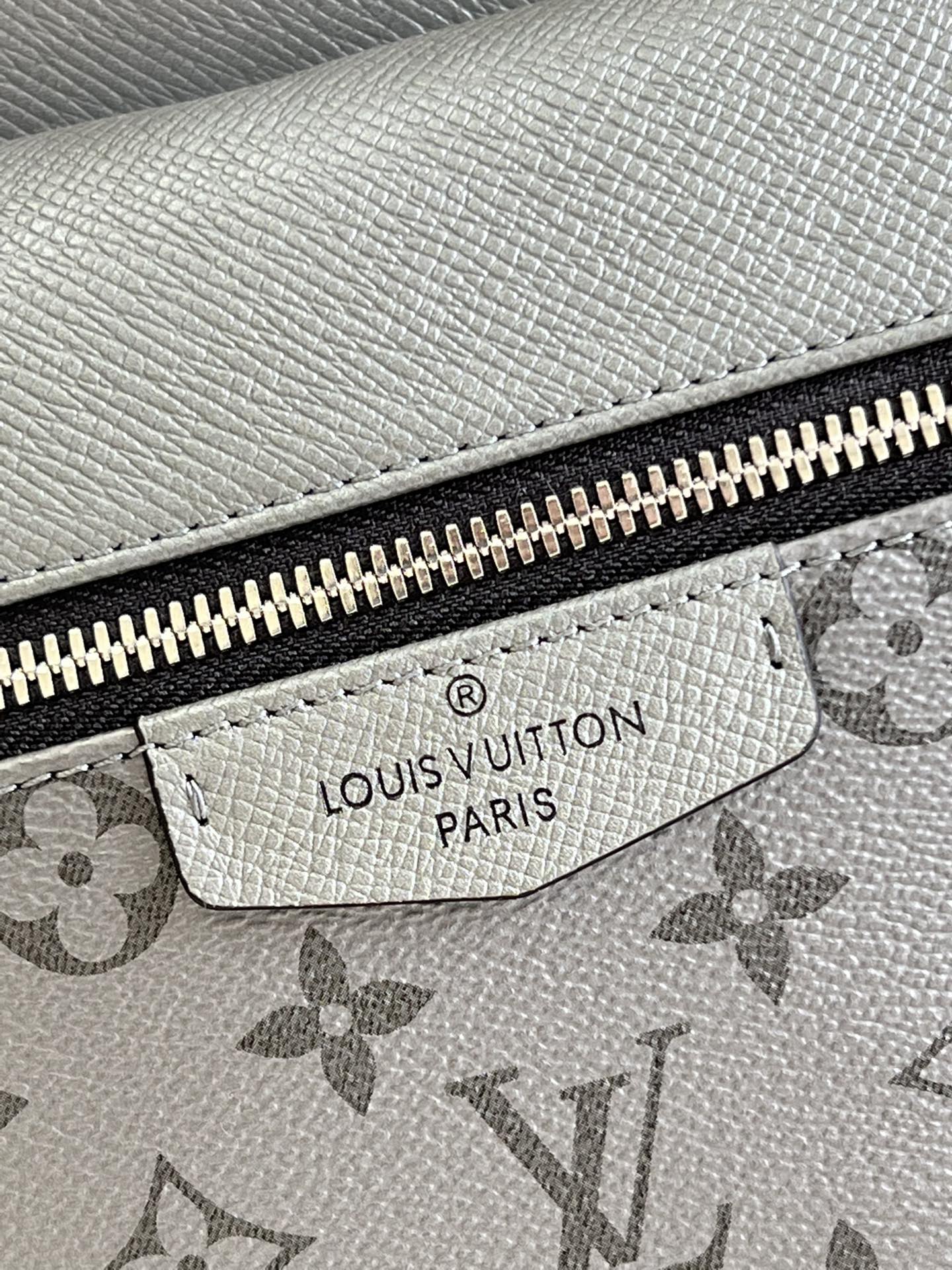LV BAG M