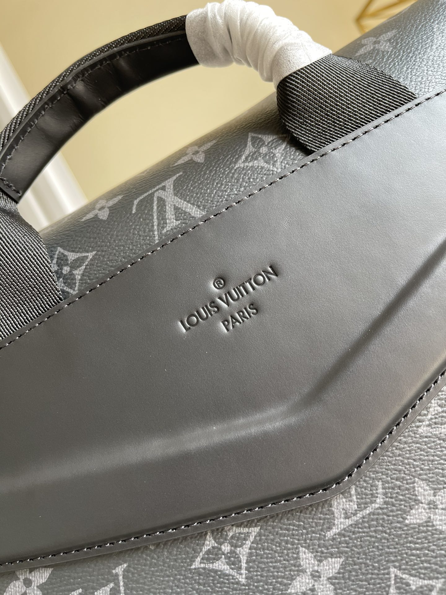 LV BAG M