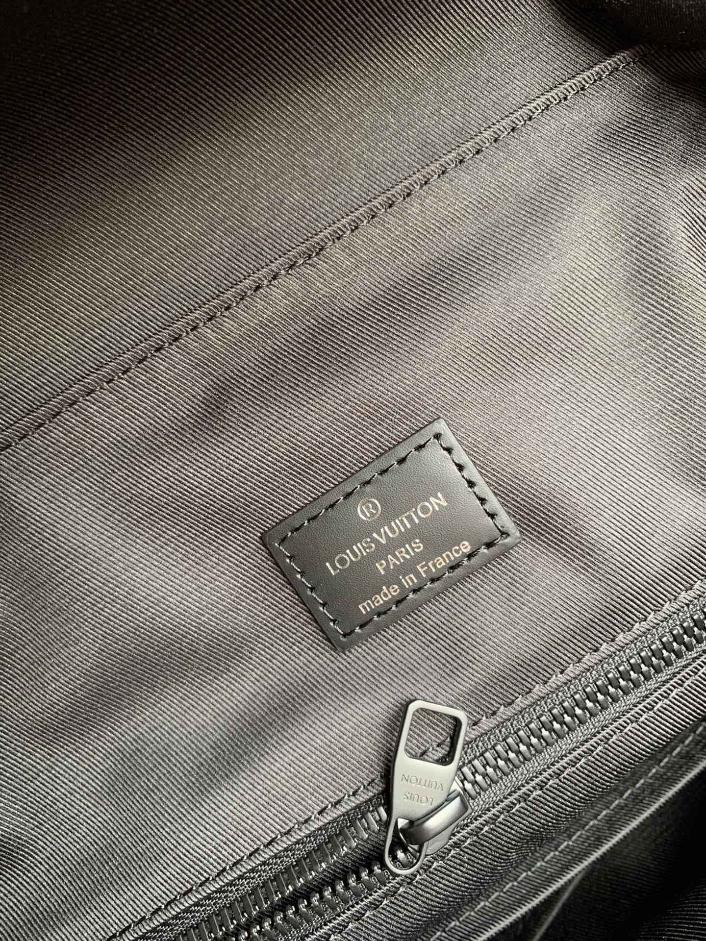 LV BAG M41379